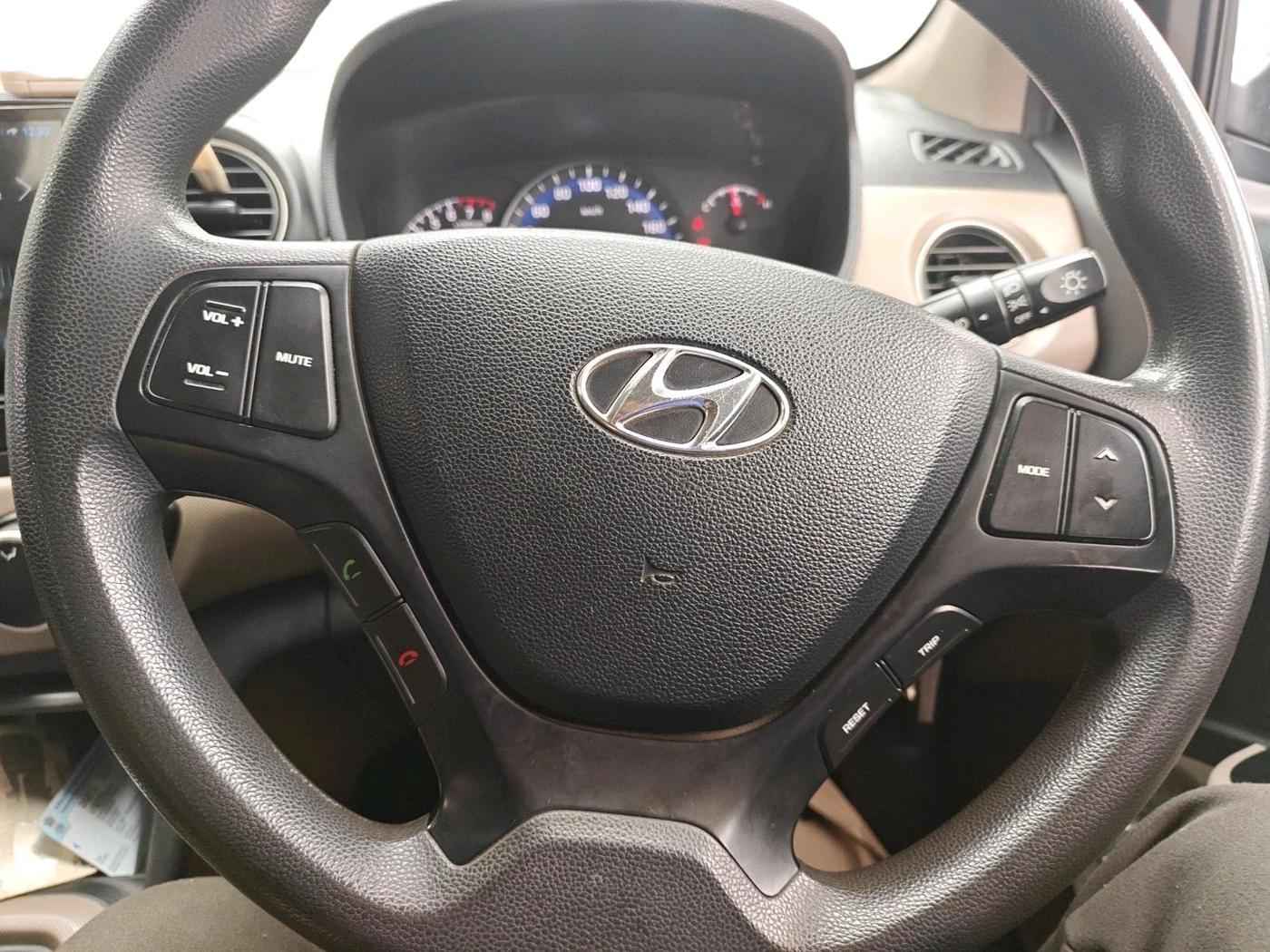 2016 Hyundai Xcent S 1.2, Petrol, Manual, 74,831 km, interior