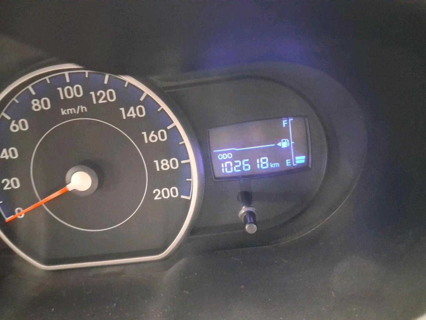 2014 Hyundai i10 SPORTZ 1.1, Petrol, Manual, 1,02,618 km, interior