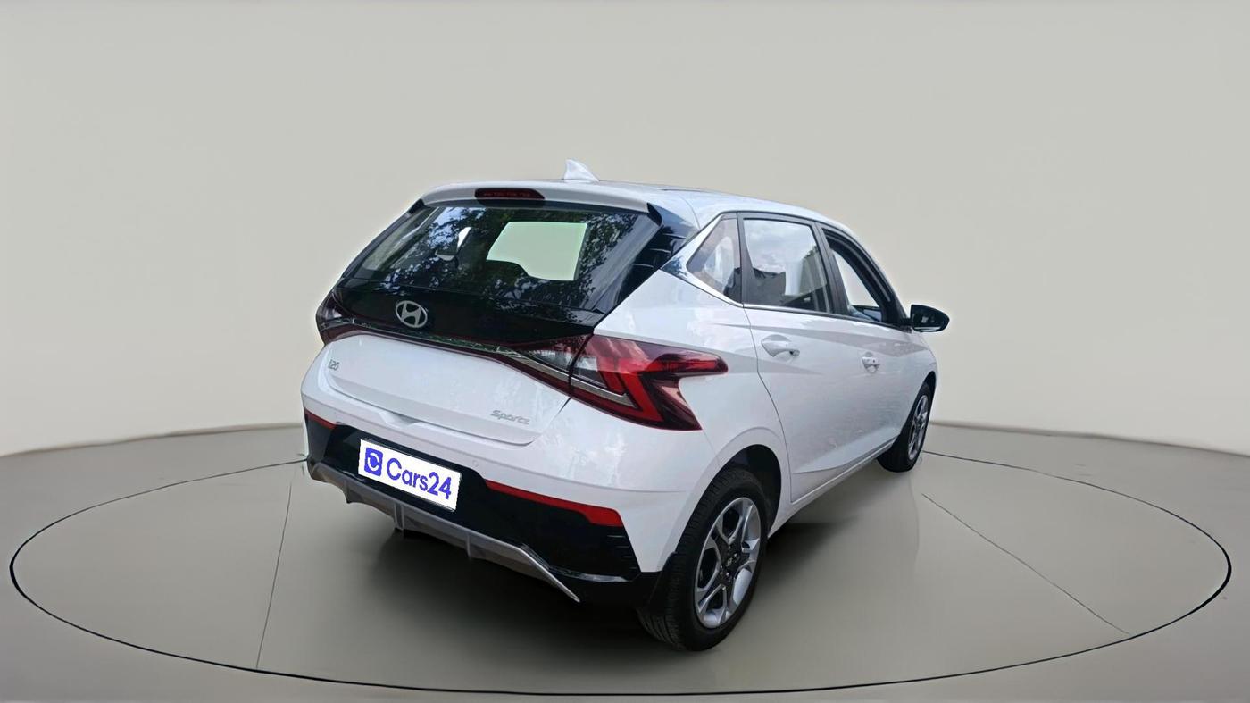 2026 Hyundai NEW I20 SPORTZ 1.2 MT, Petrol, Manual, 2,795 km, exterior