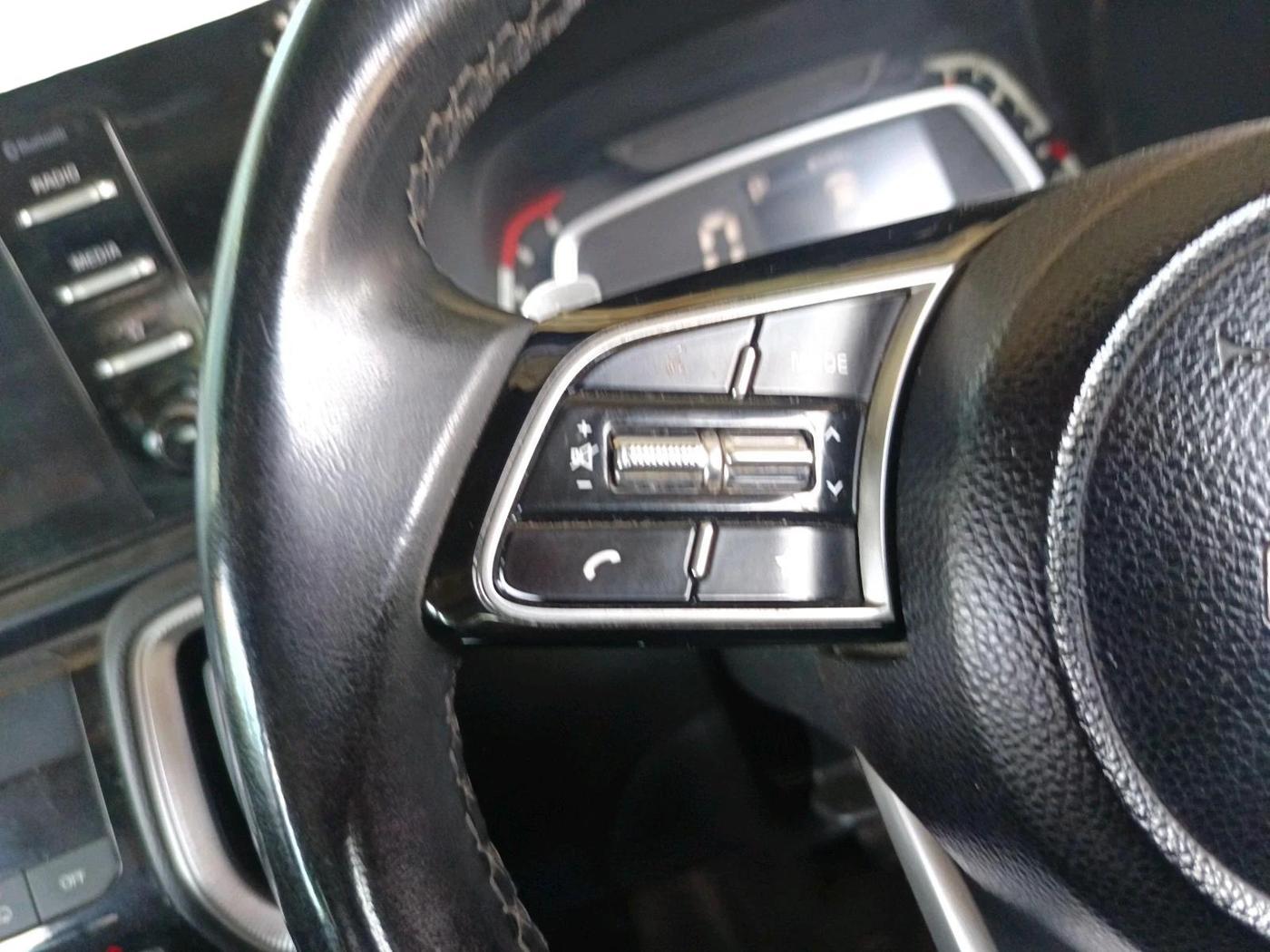 2024 KIA SONET HTX 1.5 AT, Diesel, Automatic, 53,565 km, interior