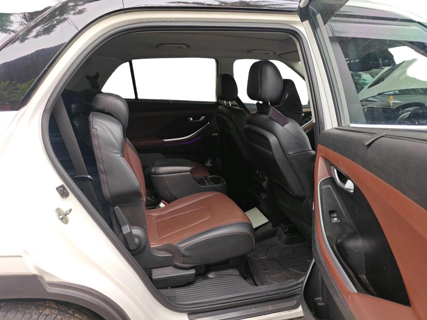 2022 Hyundai ALCAZAR 1.5 SIGNATURE (O) AT 6STR, Diesel, Automatic, 1,01,683 km, interior