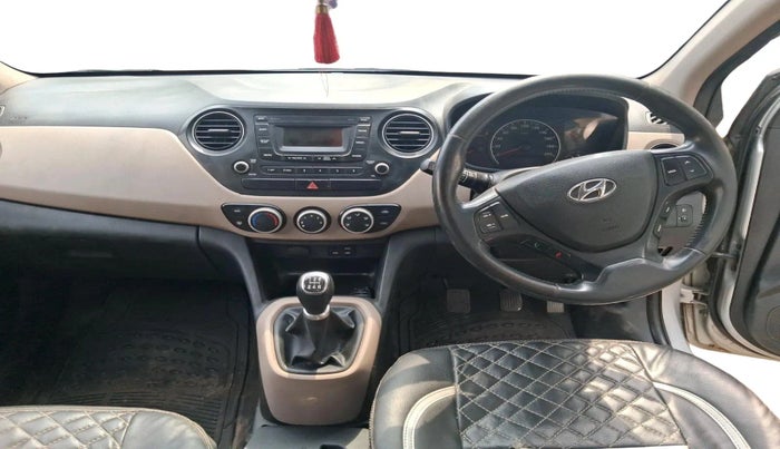 2016 Hyundai Grand i10 ASTA (O) 1.2 KAPPA VTVT, Petrol, Manual, 1,04,306 km, interior