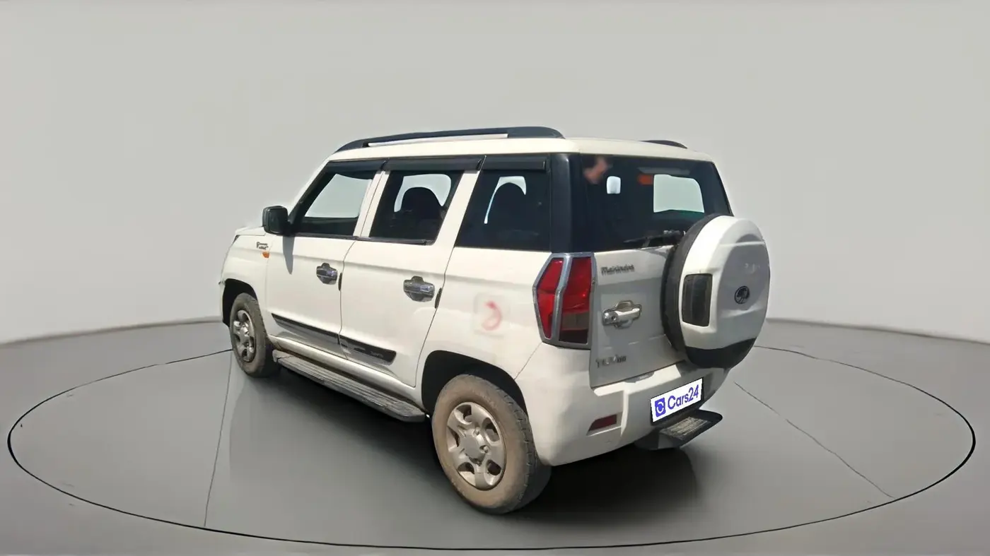 2016 Mahindra TUV300 T6 PLUS, Diesel, Manual, 1,49,447 km, exterior