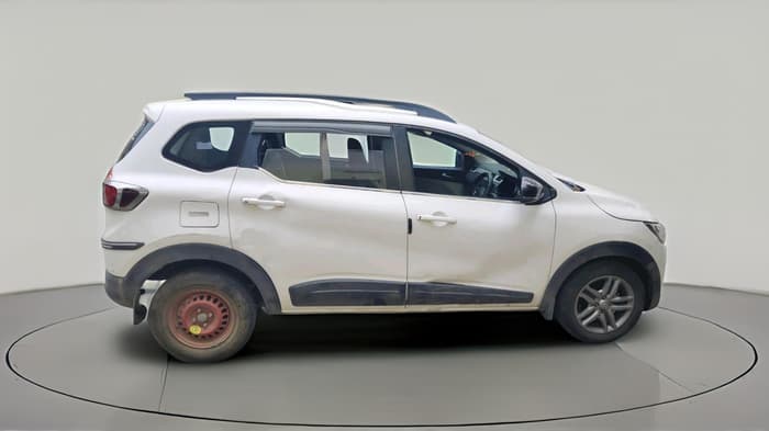 2022 Renault TRIBER RXZ, Petrol, Manual, 65,503 km, exterior