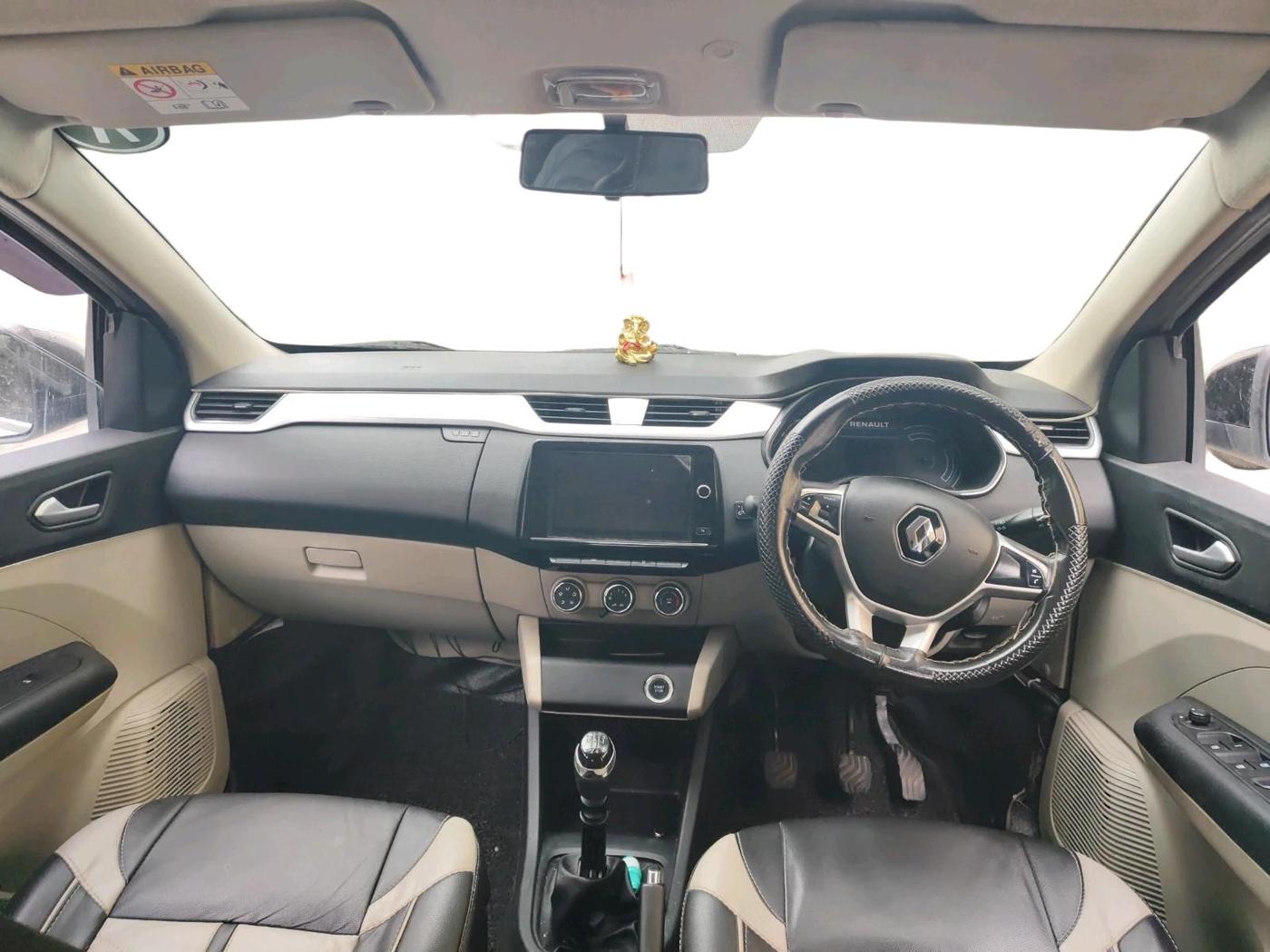 2022 Renault TRIBER RXZ, Petrol, Manual, 65,503 km, interior