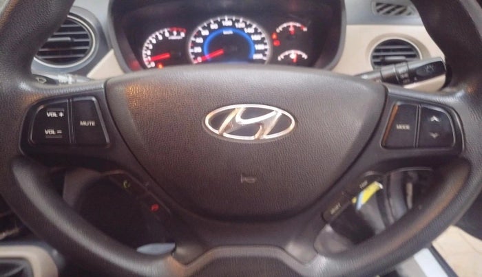 2015 Hyundai Grand i10 SPORTZ 1.2 KAPPA VTVT, Petrol, Manual, 49,950 km, interior
