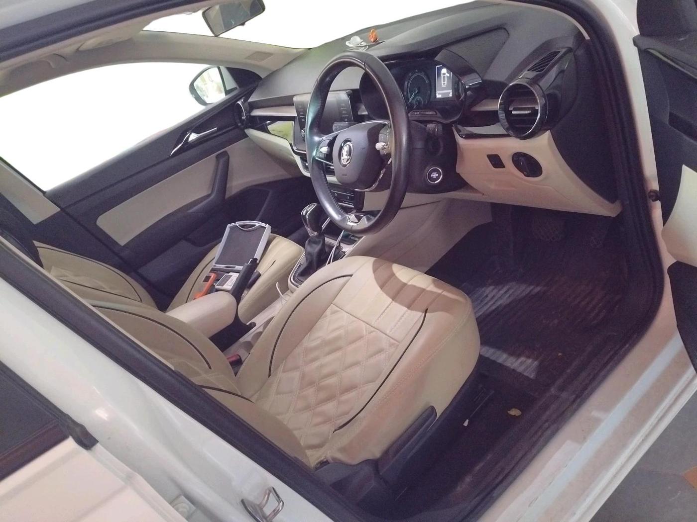 2022 Skoda SLAVIA AMBITION 1.0L TSI AT, Petrol, Automatic, 18,338 km, interior