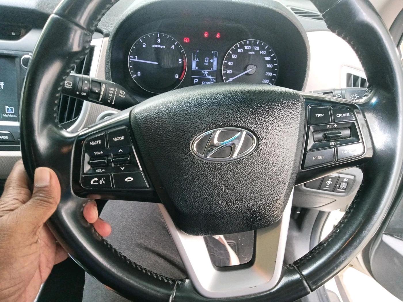 2018 Hyundai Creta SX AT 1.6 DIESEL, Diesel, Automatic, 80,840 km, interior