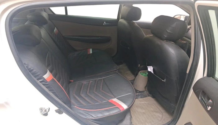 2010 Hyundai i20 MAGNA 1.2, Petrol, Manual, 99,439 km, interior