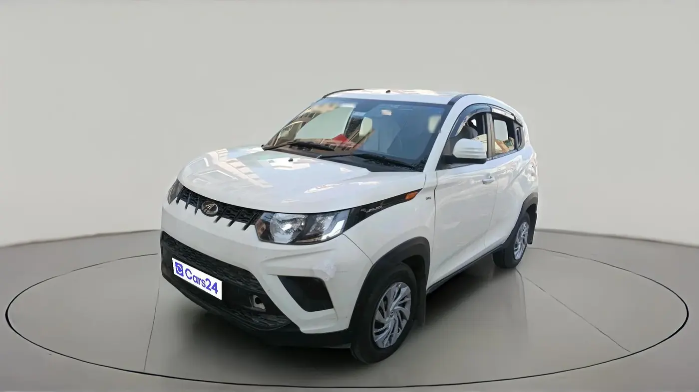 2017 Mahindra KUV 100 NXT K4+ D 6 STR, Diesel, Manual, 1,01,441 km, exterior