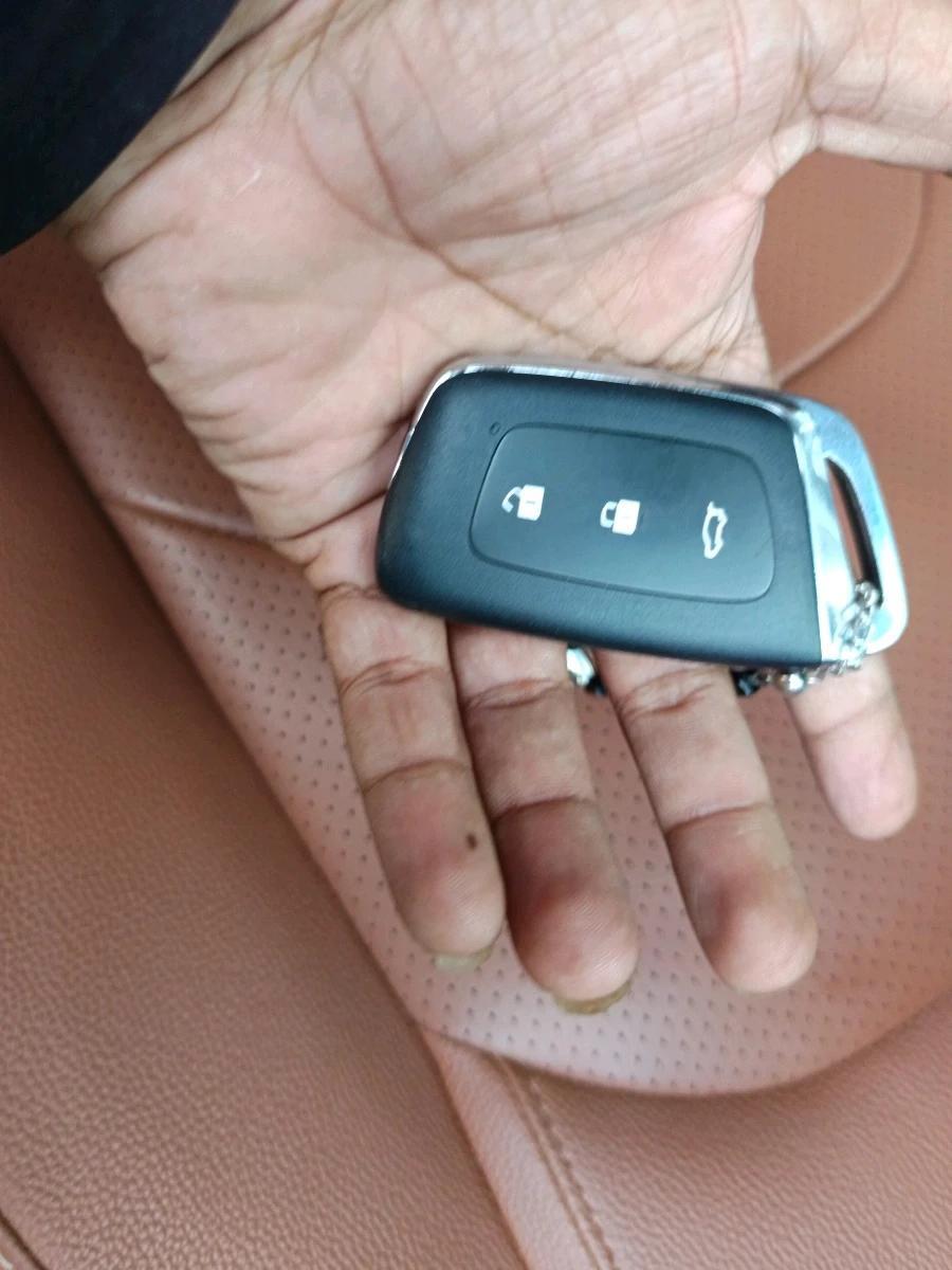 2022 MG HECTOR PLUS SHARP 1.5 PETROL TURBO HYBRID MT 6-STR, Petrol, Manual, 57,147 km, interior