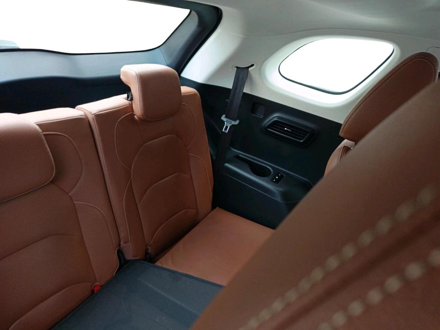 2022 MG HECTOR PLUS SHARP 1.5 PETROL TURBO HYBRID MT 6-STR, Petrol, Manual, 57,147 km, interior