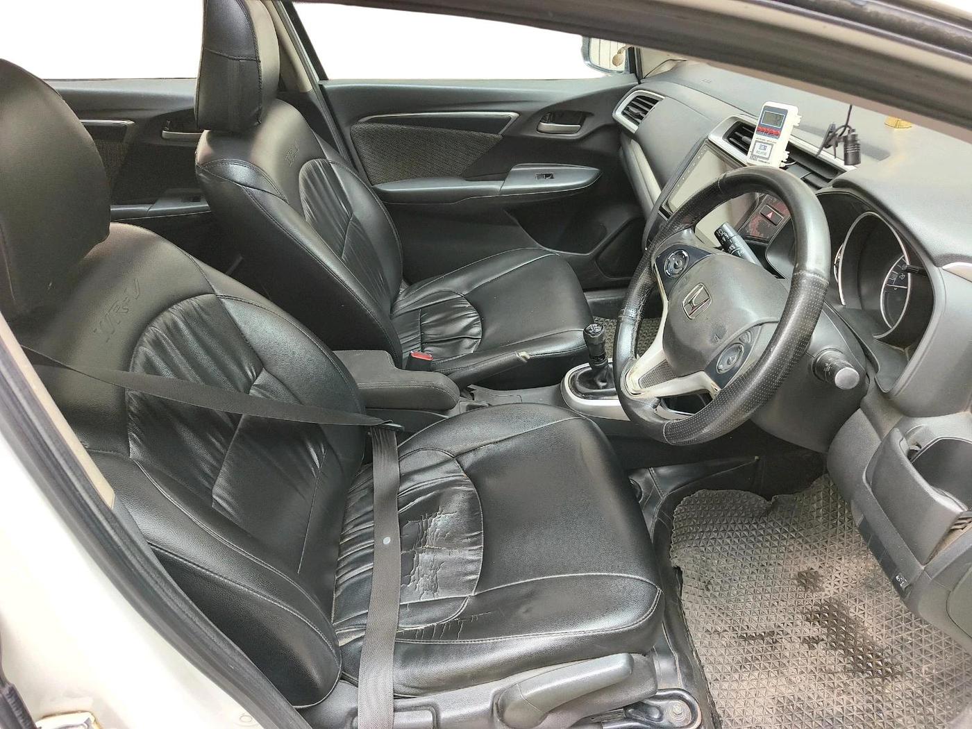 2017 Honda WR-V 1.5L I-DTEC VX MT, Diesel, Manual, 98,364 km, interior