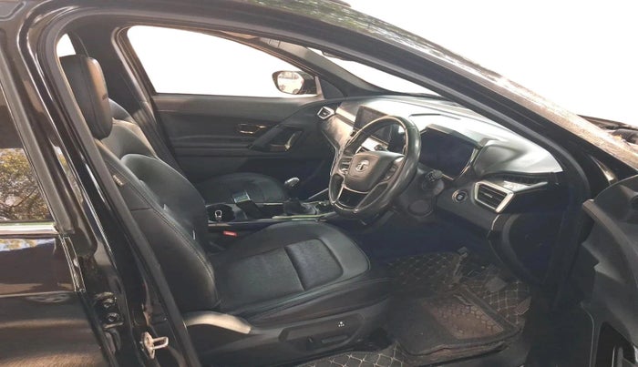 2022 Tata Harrier XZ PLUS 2.0L, Diesel, Manual, 94,680 km, interior