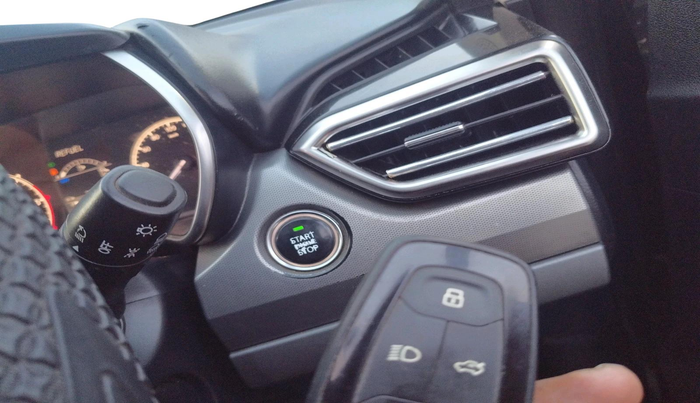 2021 Tata Harrier XT PLUS 2.0L KRYOTEC, Diesel, Manual, 1,07,359 km, interior