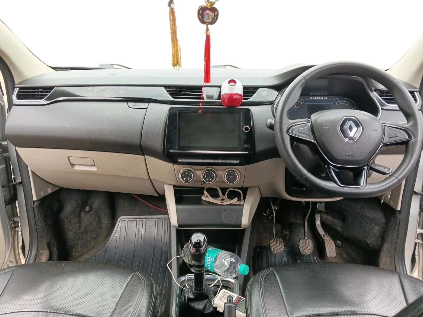 2019 Renault TRIBER RXT, Petrol, Manual, 1,10,182 km, interior