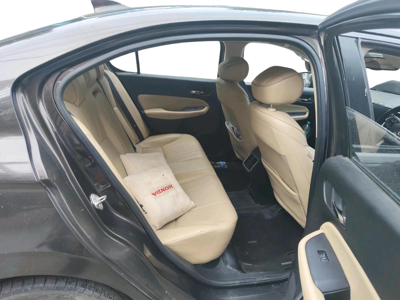 2021 Honda City 1.5L I-VTEC ZX, Petrol, Manual, 91,643 km, interior