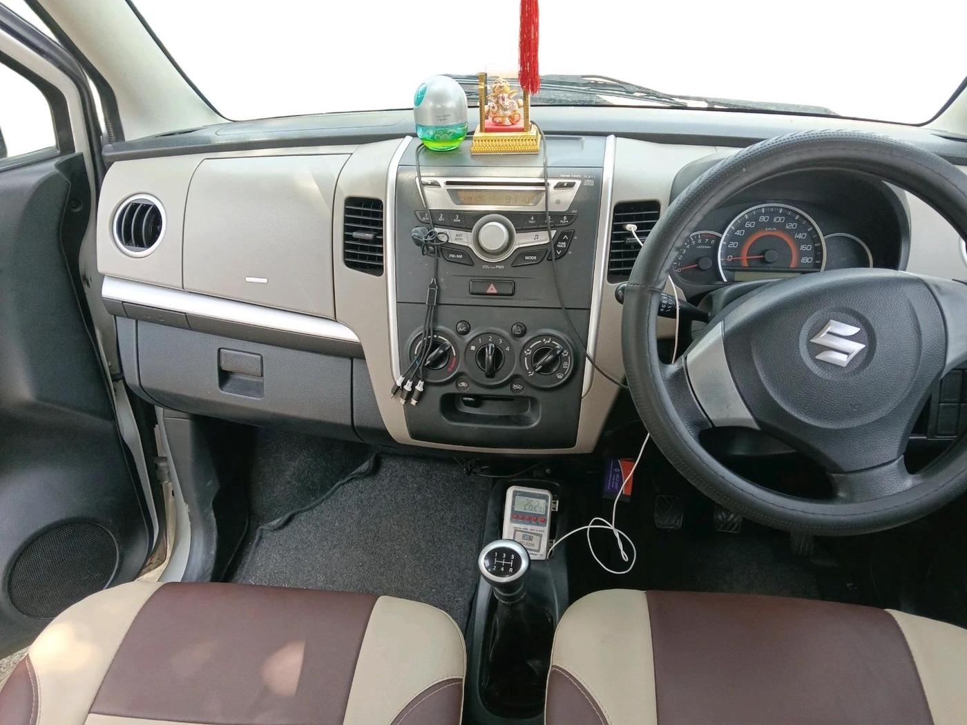 2013 Maruti Wagon R 1.0 VXI, Petrol, Manual, 72,976 km, interior