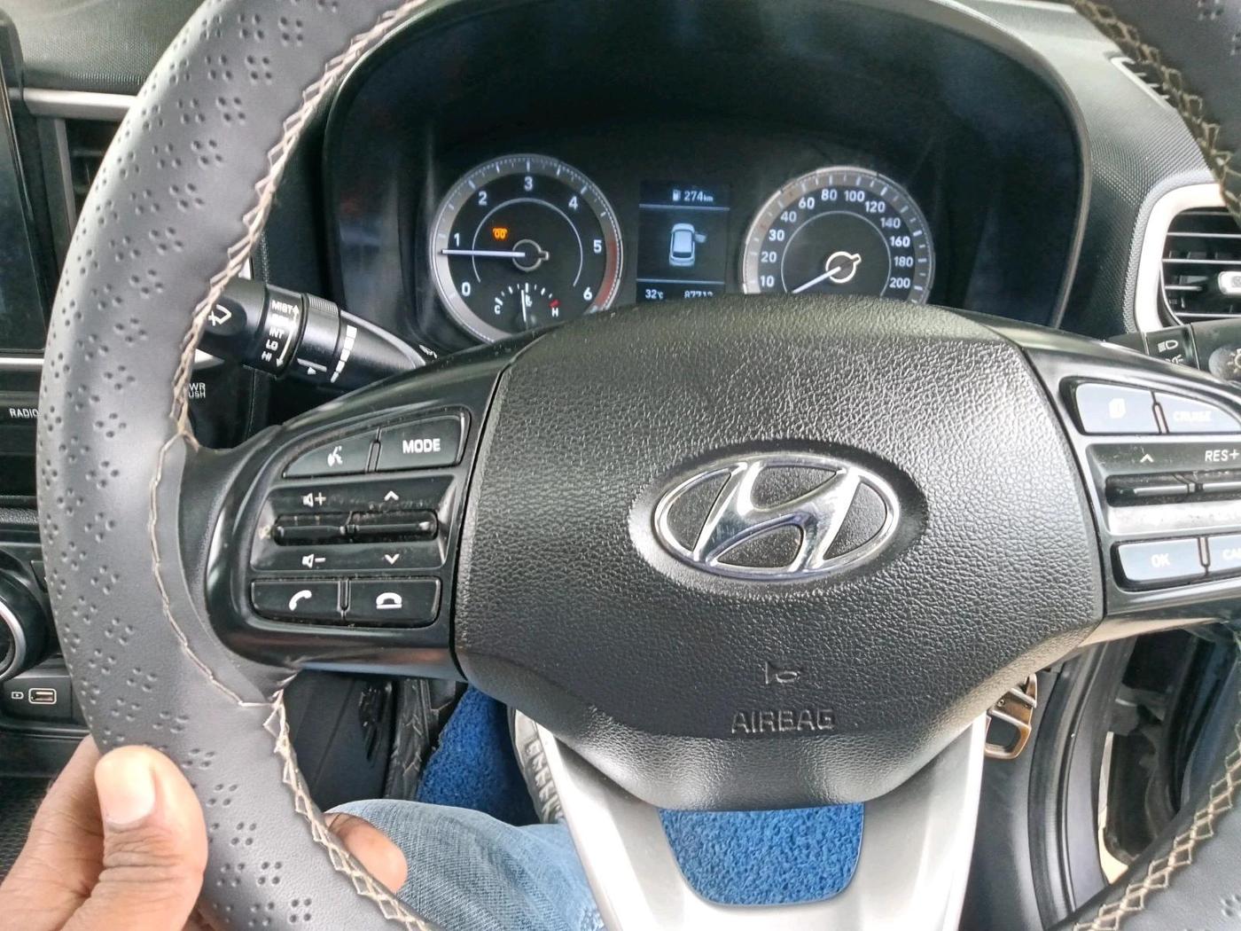 2021 Hyundai VENUE SX 1.5 CRDI, Diesel, Manual, 87,712 km, interior