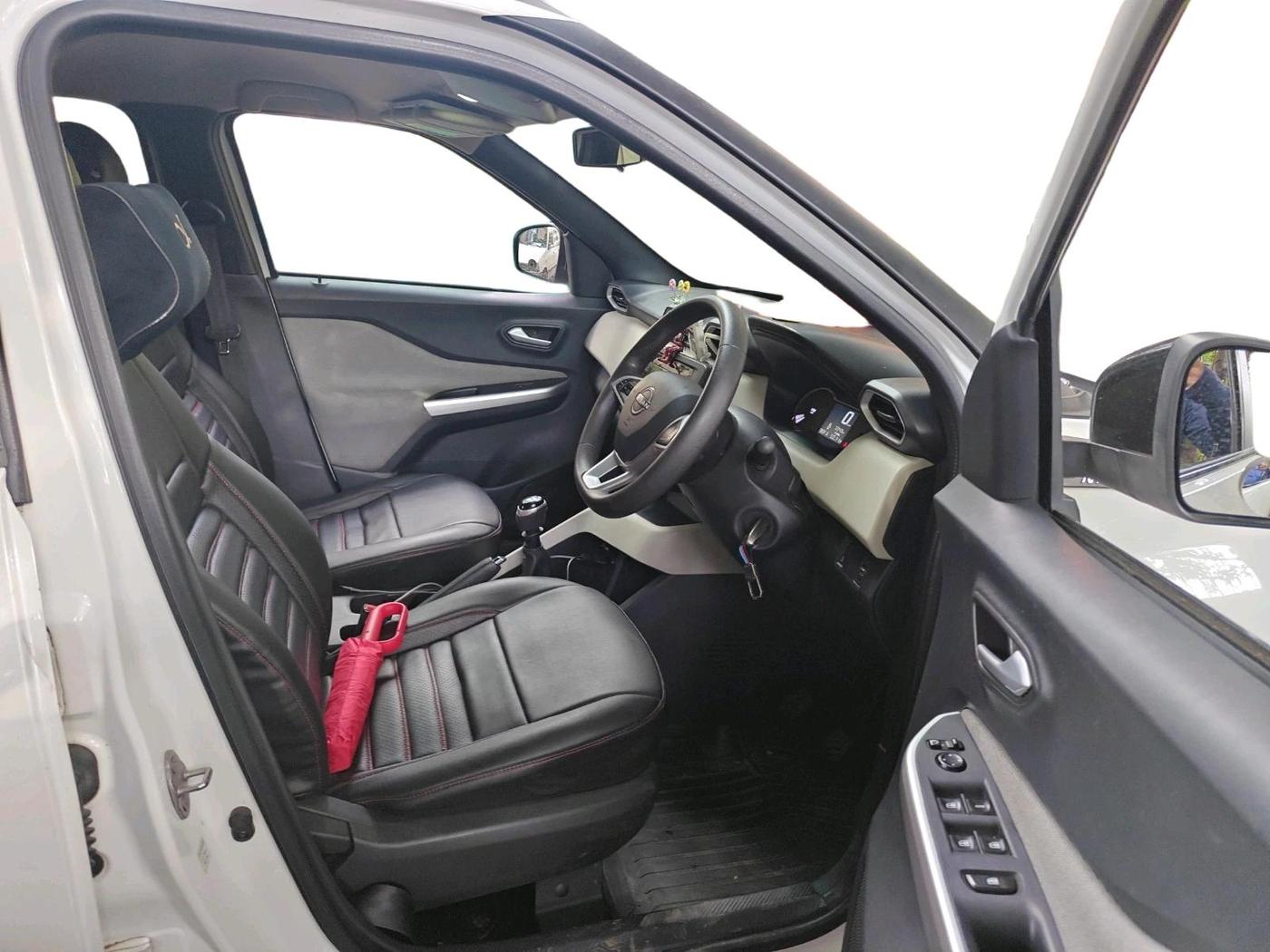 2023 Nissan MAGNITE XL, Petrol, Manual, 72,243 km, interior