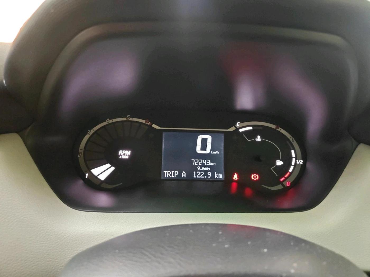2023 Nissan MAGNITE XL, Petrol, Manual, 72,243 km, interior