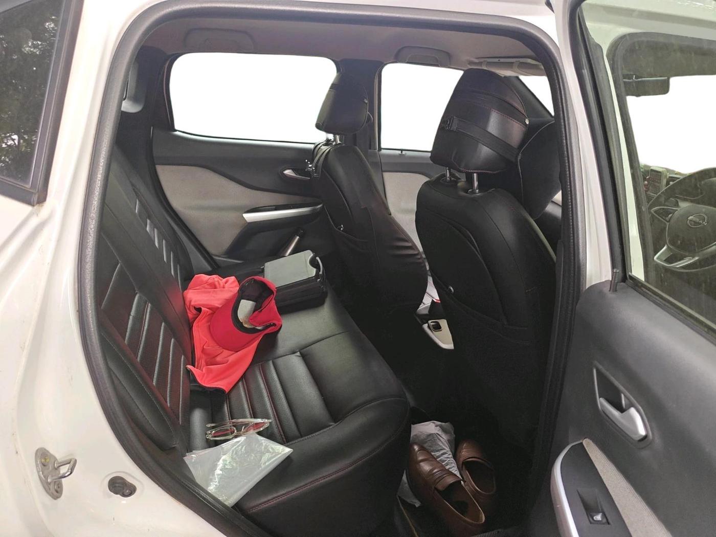 2023 Nissan MAGNITE XL, Petrol, Manual, 72,243 km, interior