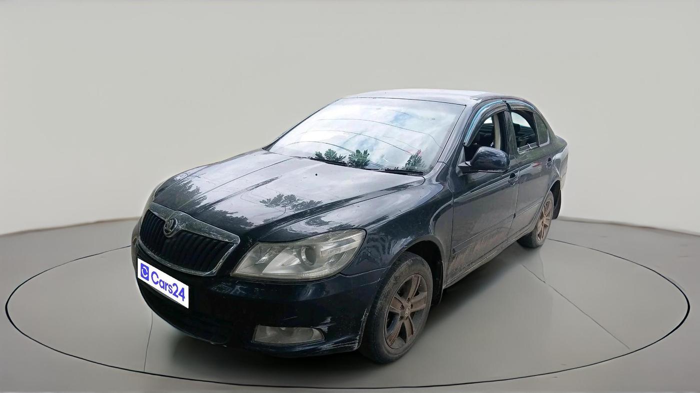 2011 Skoda Laura AMBIENTE 2.0 TDI CR AT, Diesel, Automatic, 61,206 km, exterior
