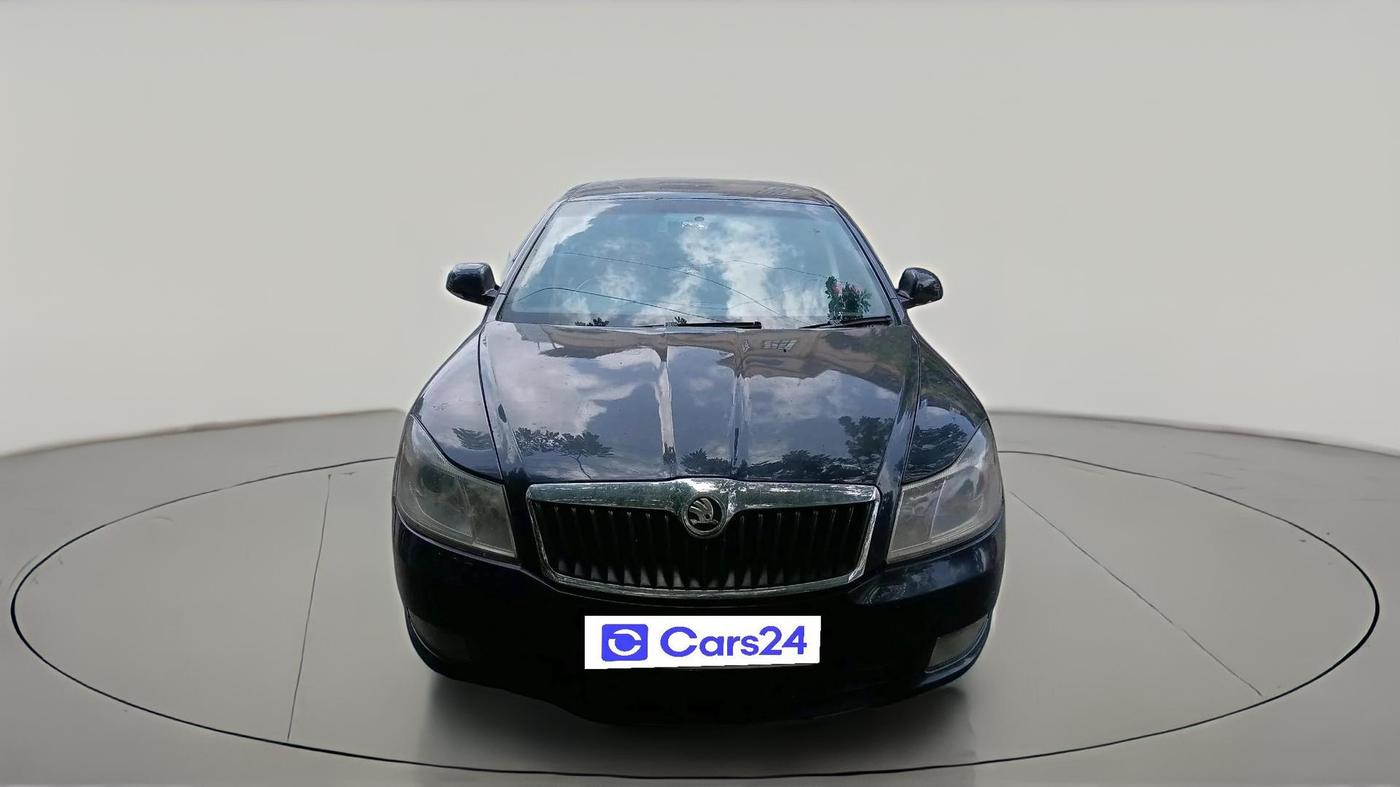 2011 Skoda Laura AMBIENTE 2.0 TDI CR AT, Diesel, Automatic, 61,206 km, exterior