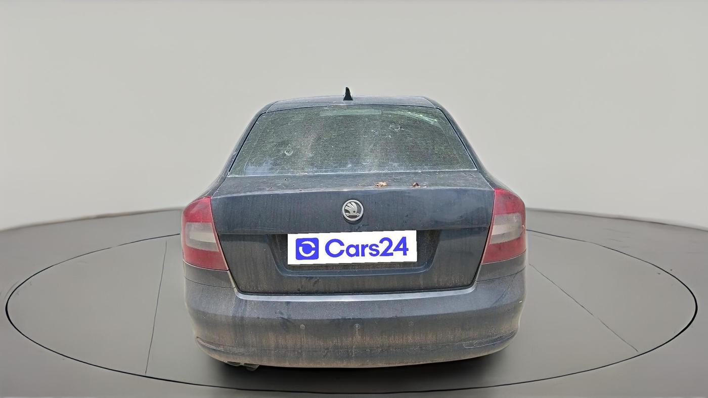 2011 Skoda Laura AMBIENTE 2.0 TDI CR AT, Diesel, Automatic, 61,206 km, exterior