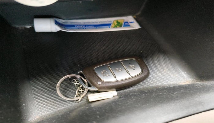 2017 Hyundai Grand i10 ASTA 1.2 KAPPA VTVT, Petrol, Manual, 41,500 km, interior