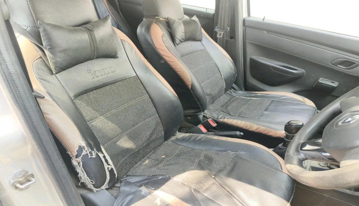 2017 Renault Kwid RXL, Petrol, Manual, 98,301 km, interior