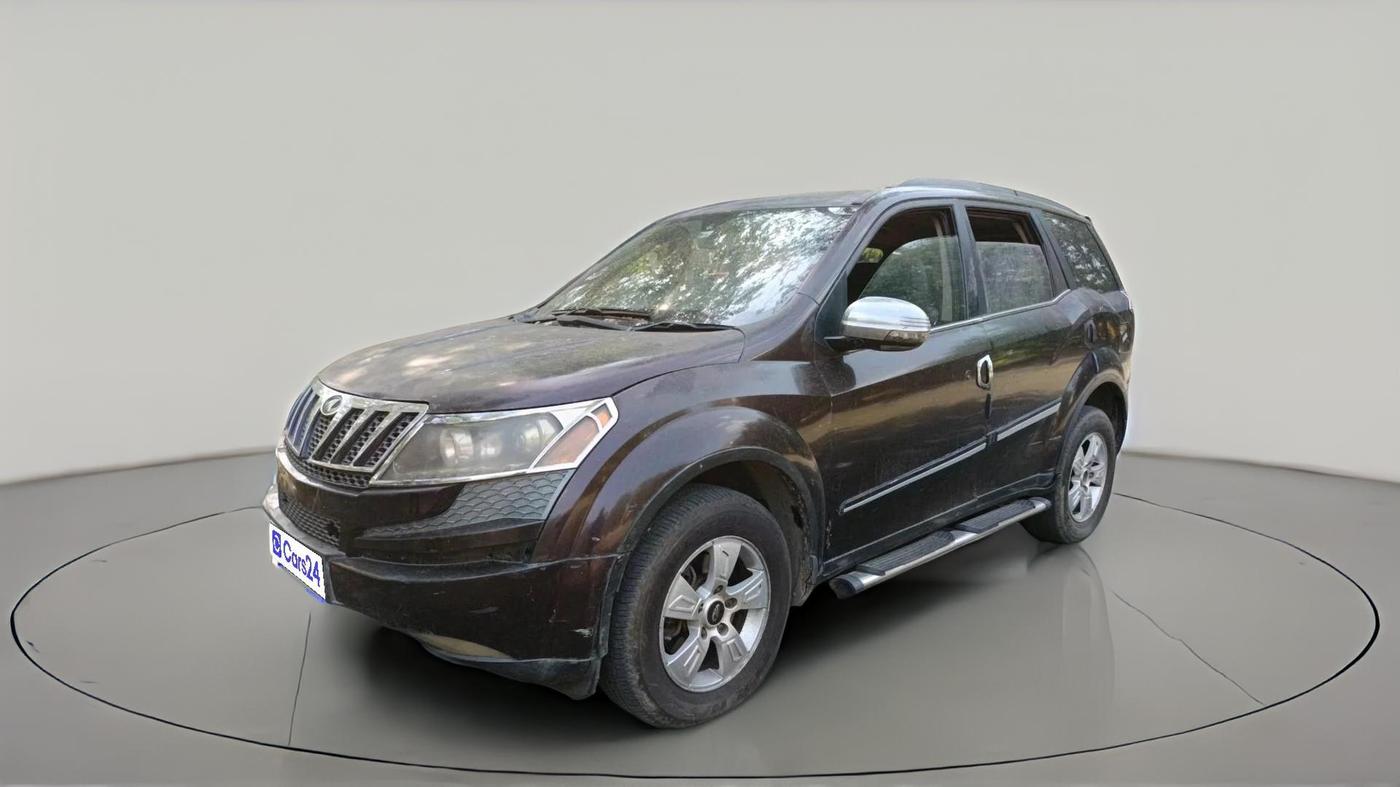2013 Mahindra XUV500 W8, Diesel, Manual, 3,04,879 km, exterior