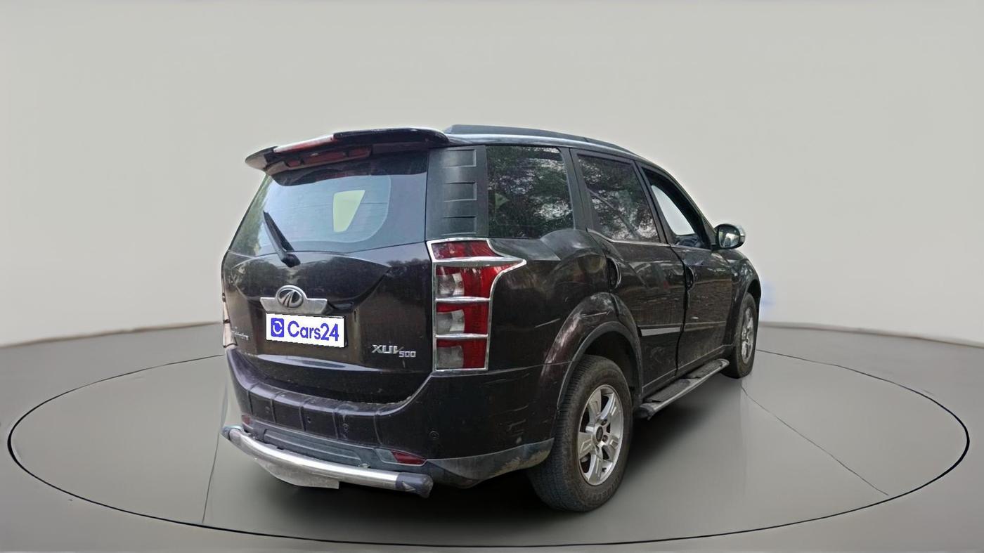 2013 Mahindra XUV500 W8, Diesel, Manual, 3,04,879 km, exterior