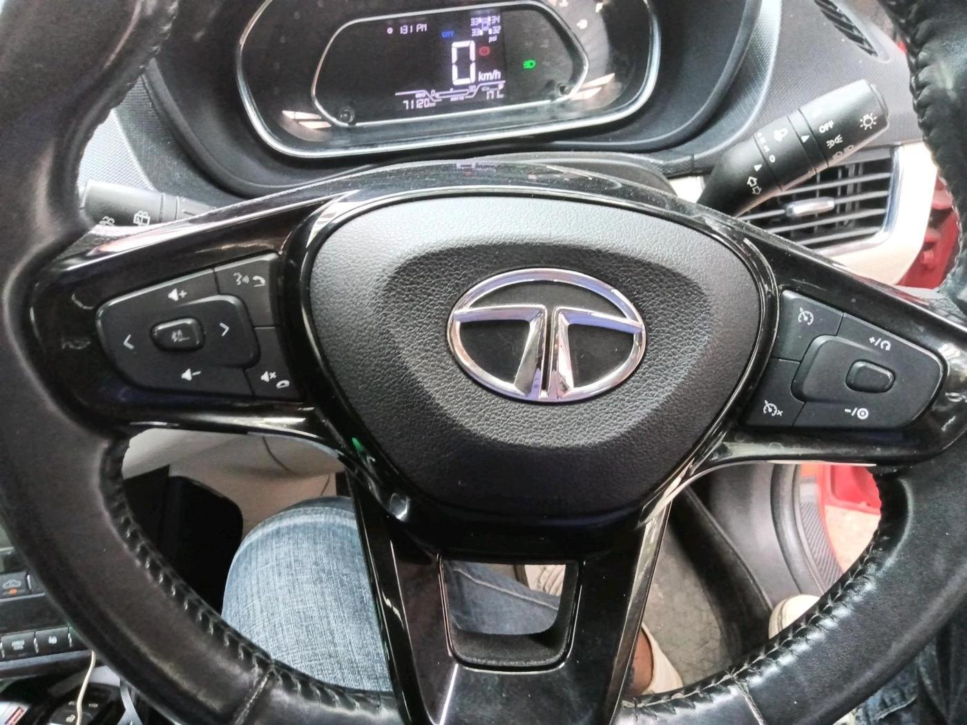2021 Tata NEXON XZ PLUS SUNROOF DIESEL DUAL TONE, Diesel, Manual, 71,120 km, interior