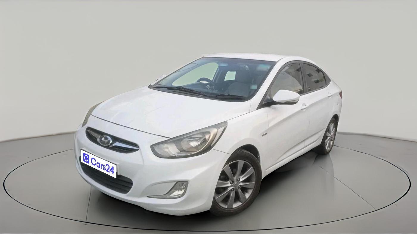2012 Hyundai Verna FLUIDIC 1.6 CRDI SX, Diesel, Manual, 1,30,072 km, exterior