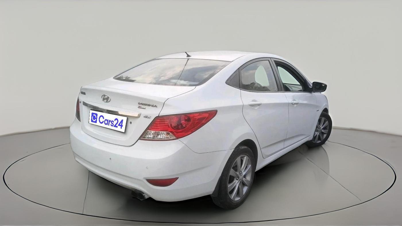 2012 Hyundai Verna FLUIDIC 1.6 CRDI SX, Diesel, Manual, 1,30,072 km, exterior