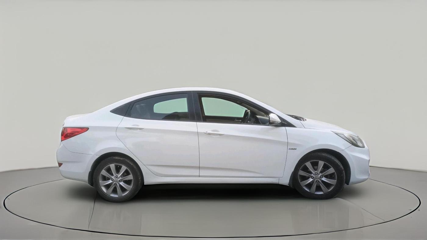 2012 Hyundai Verna FLUIDIC 1.6 CRDI SX, Diesel, Manual, 1,30,072 km, exterior