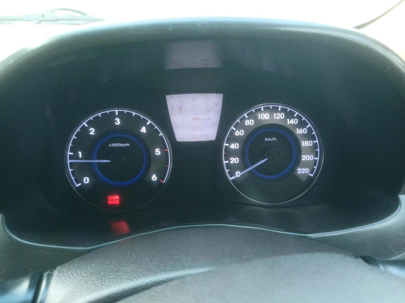 2012 Hyundai Verna FLUIDIC 1.6 CRDI SX, Diesel, Manual, 1,30,072 km, interior