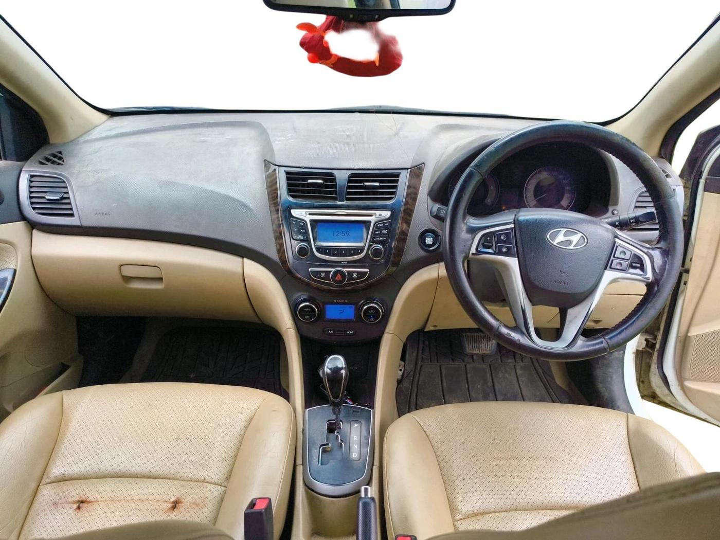 2011 Hyundai Verna FLUIDIC 1.6 CRDI SX OPT AT, Diesel, Automatic, 1,50,000 km, interior