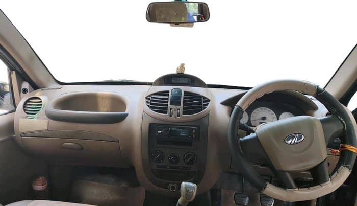 2011 Mahindra Xylo D4, Diesel, Manual, 1,32,434 km, interior