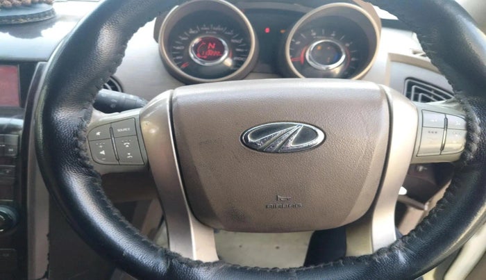 2012 Mahindra XUV500 W8, Diesel, Manual, 1,13,222 km, interior