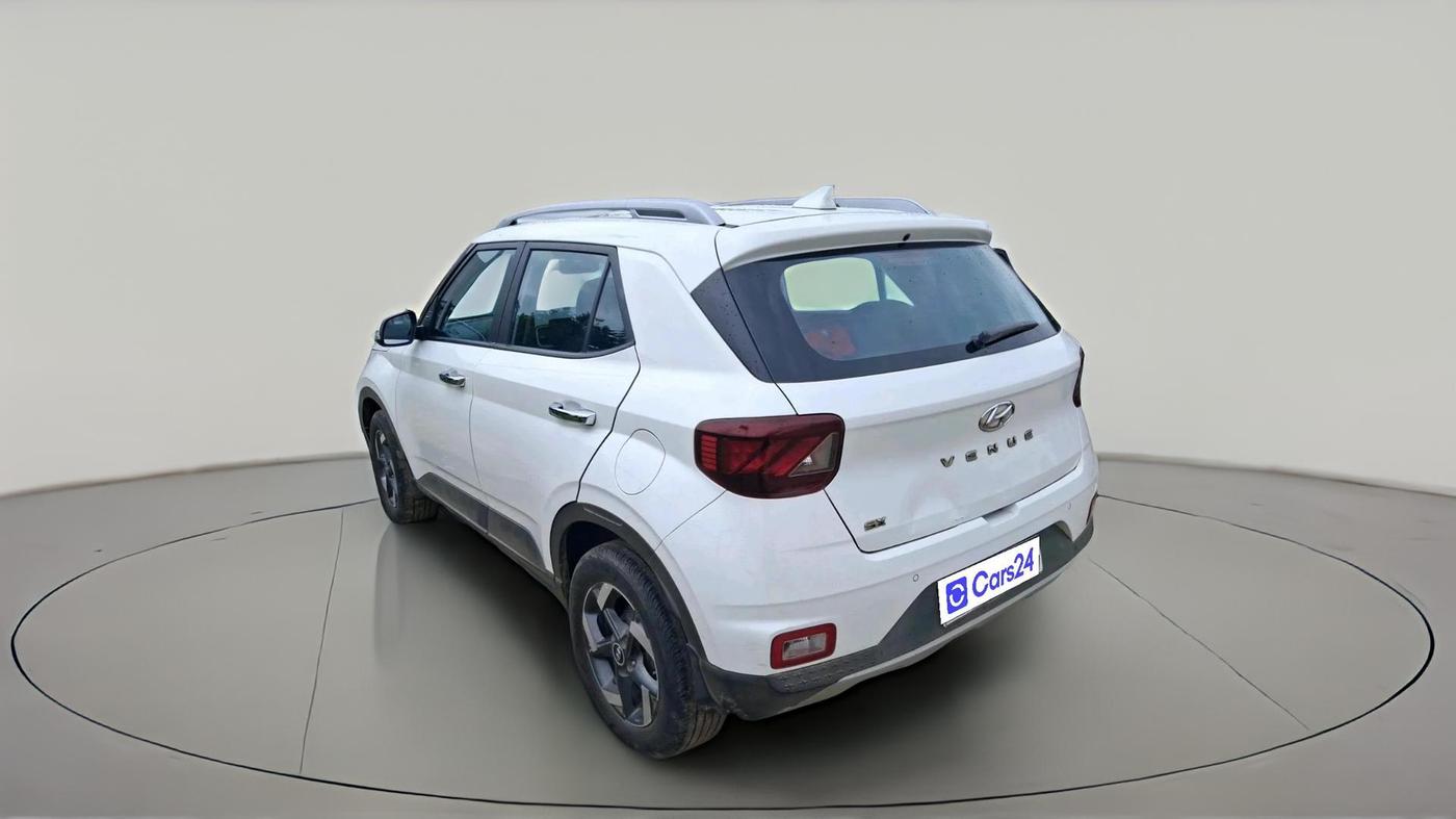 2022 Hyundai VENUE SX 1.5 (O) EXECUTIVE CRDI, Diesel, Manual, 1,18,929 km, exterior