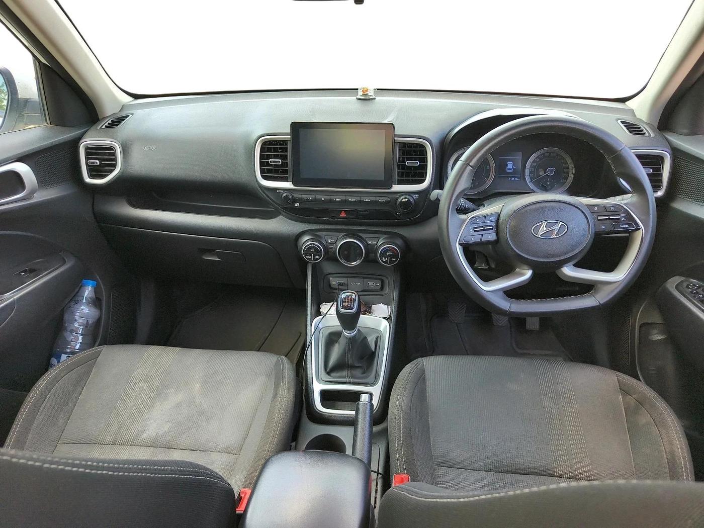 2022 Hyundai VENUE SX 1.5 (O) EXECUTIVE CRDI, Diesel, Manual, 1,18,929 km, interior