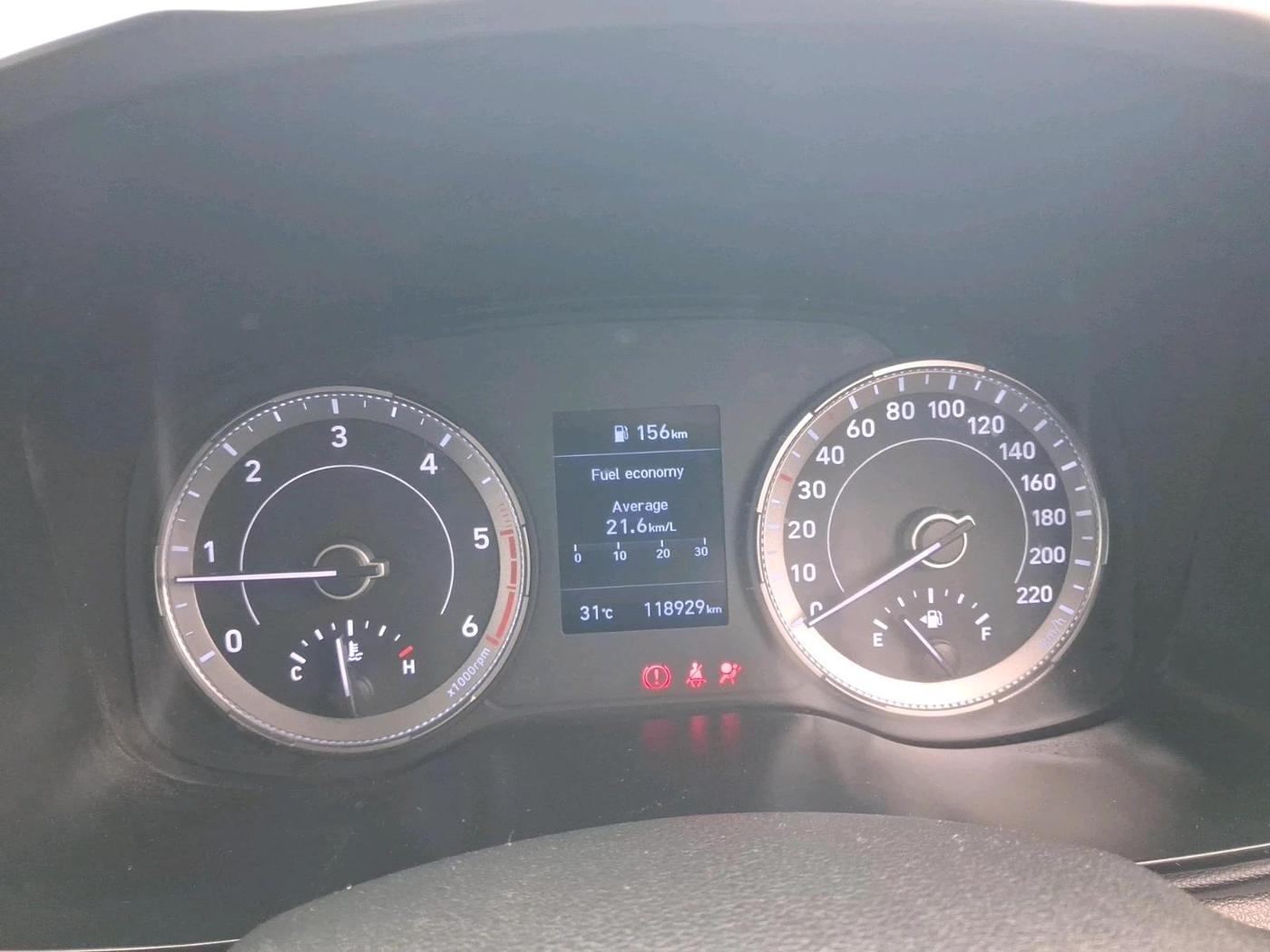 2022 Hyundai VENUE SX 1.5 (O) EXECUTIVE CRDI, Diesel, Manual, 1,18,929 km, interior