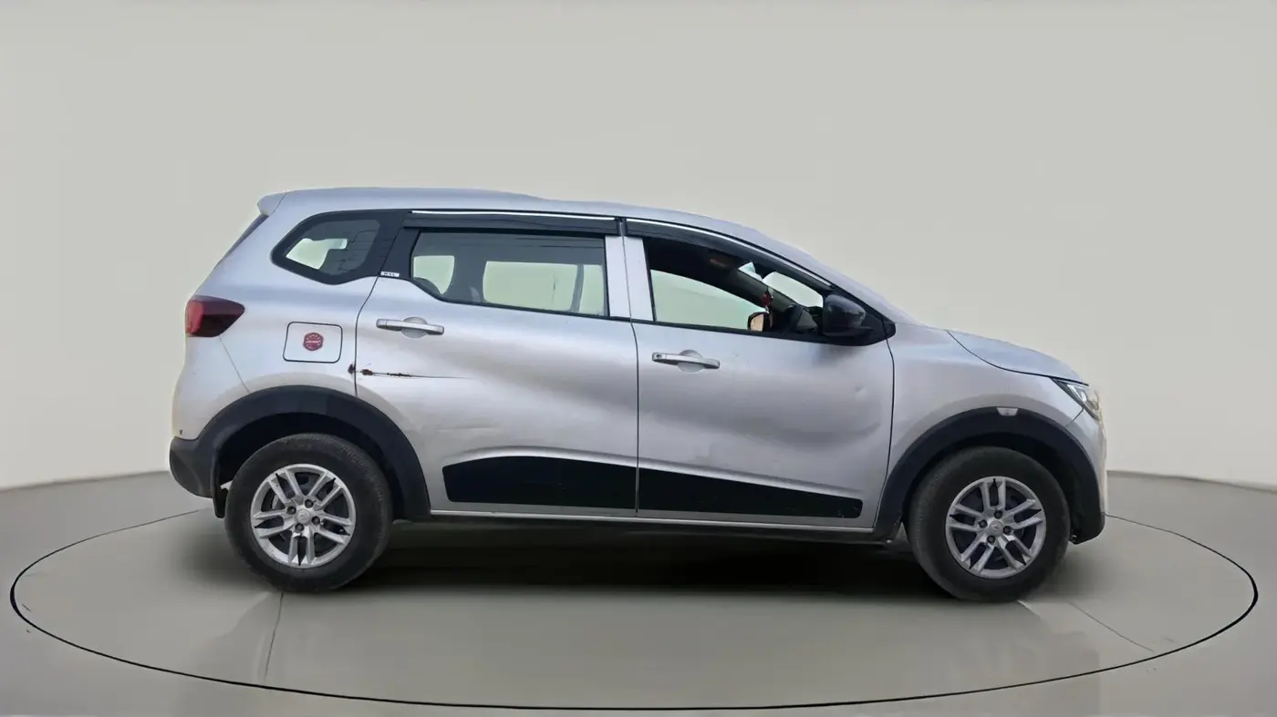 2020 Renault TRIBER RXL AMT, Petrol, Automatic, 76,374 km, exterior