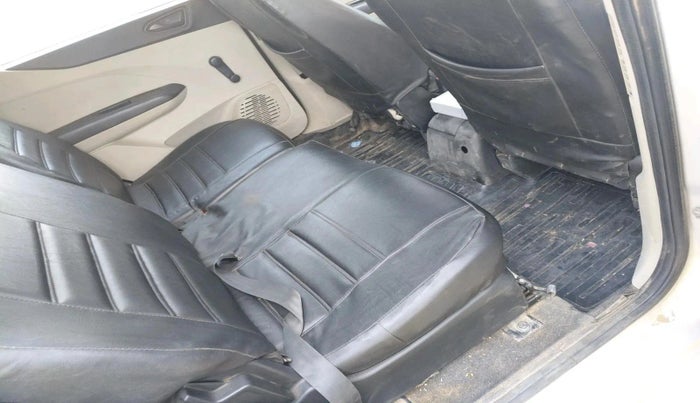 2020 Renault TRIBER RXL AMT, Petrol, Automatic, 76,374 km, interior