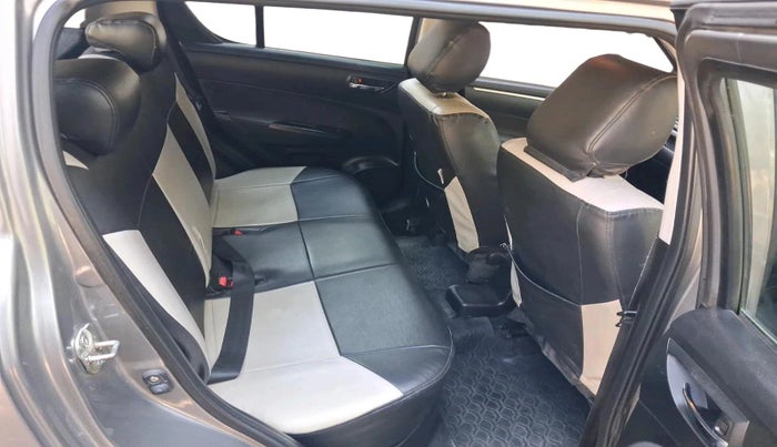 2013 Maruti Swift VXI, Petrol, Manual, 1,20,042 km, interior