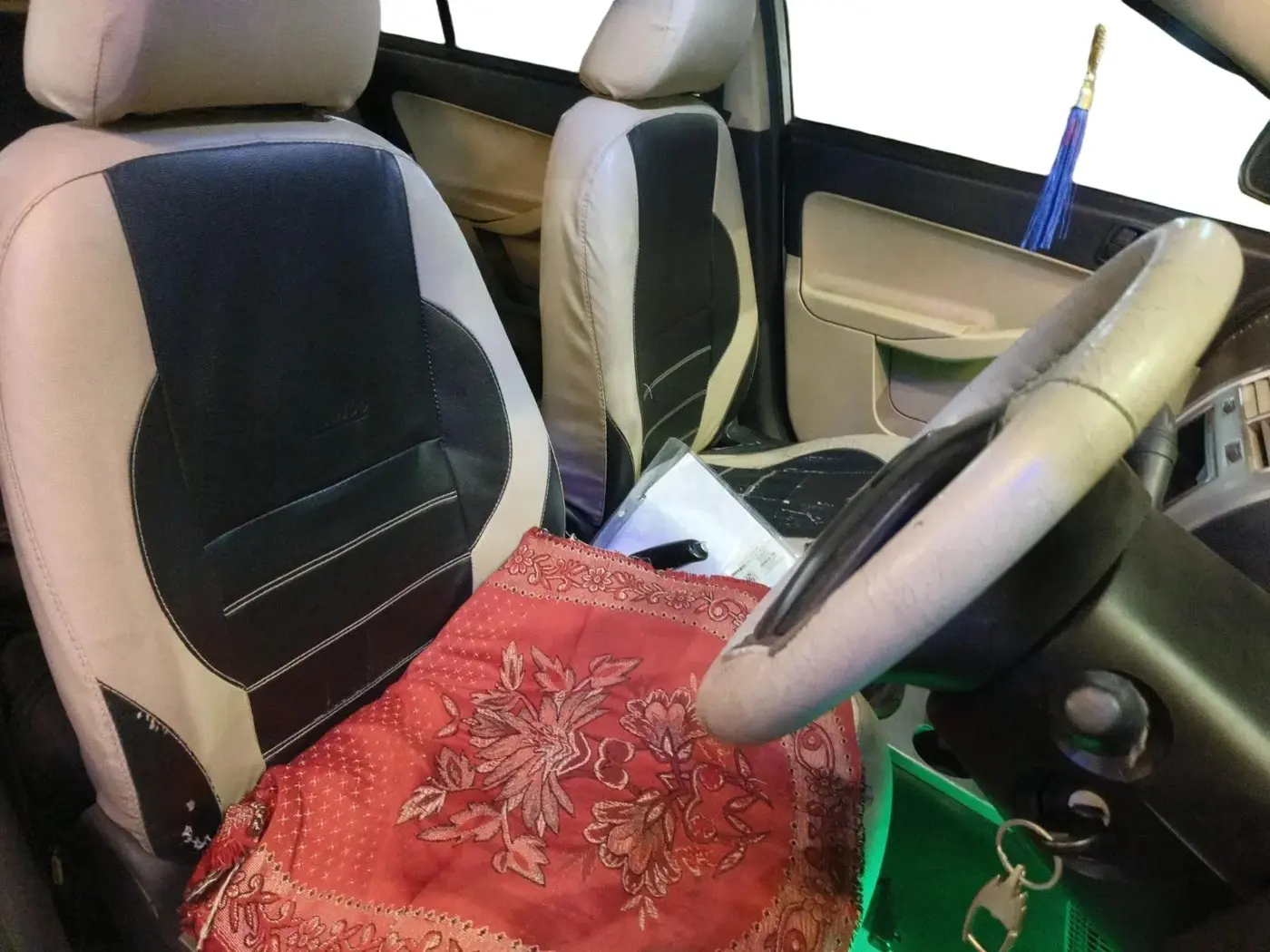 2011 Tata Indica Vista TERRA TDI, Diesel, Manual, 2,53,231 km, interior