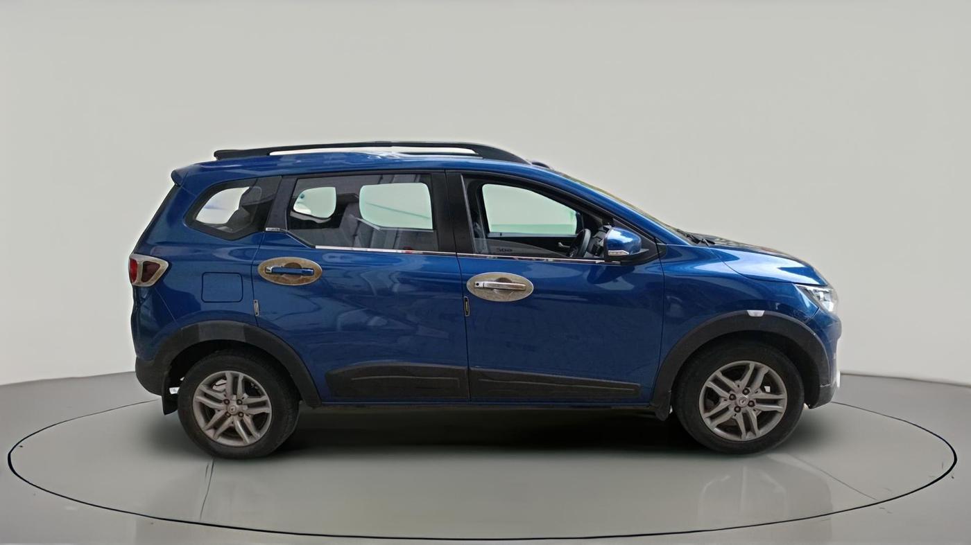 2020 Renault TRIBER RXZ, Petrol, Manual, 48,673 km, exterior