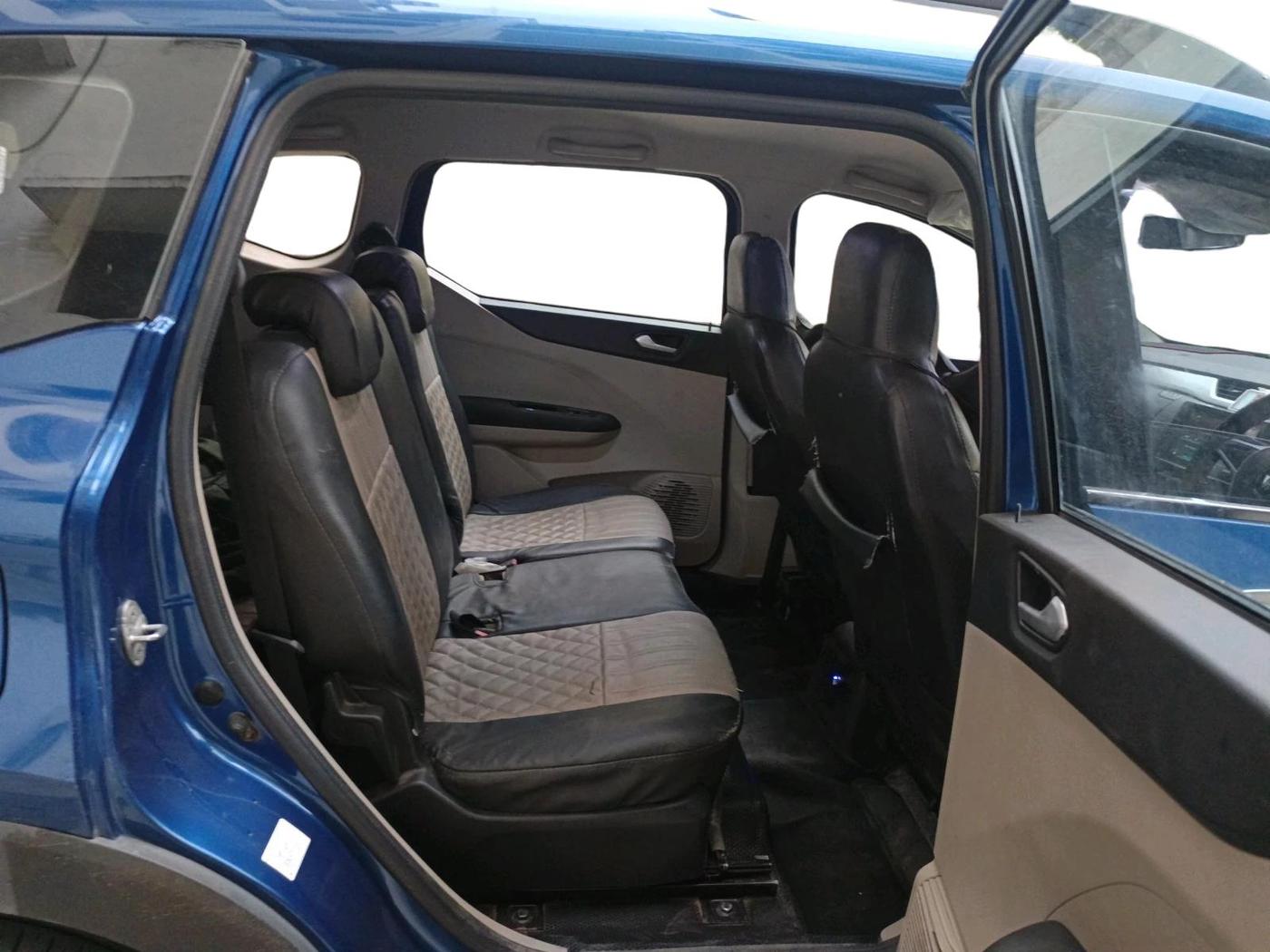 2020 Renault TRIBER RXZ, Petrol, Manual, 48,673 km, interior